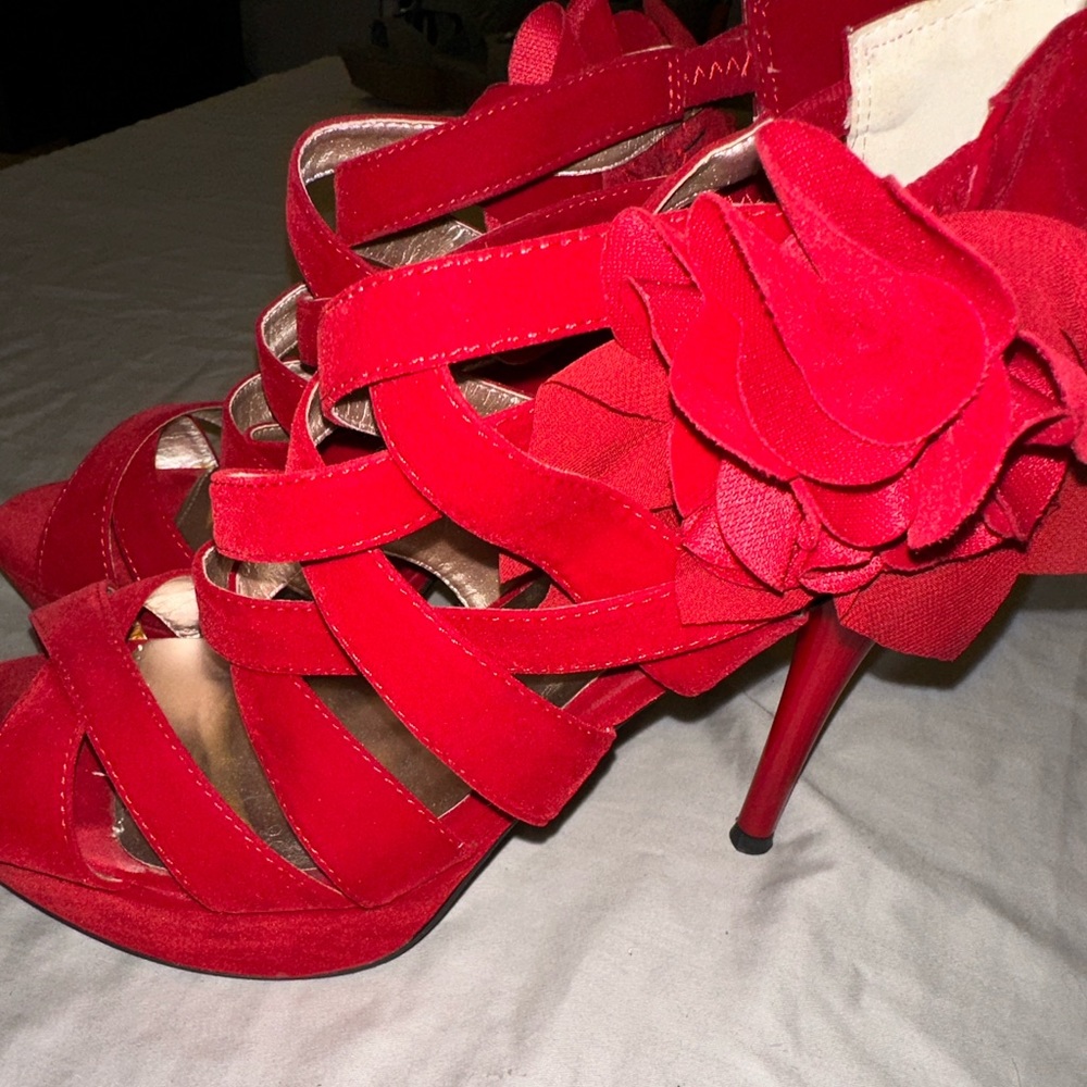 Qupid hot red sexy platform sandals